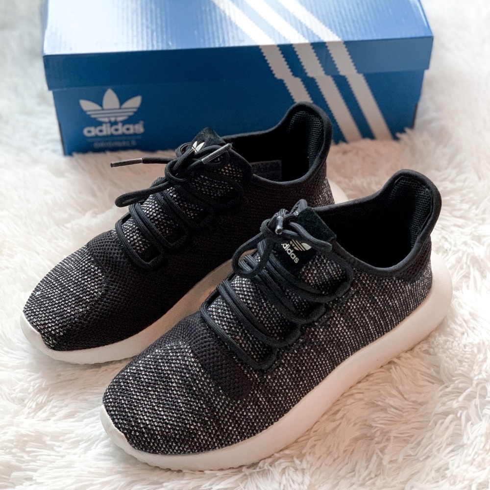 Adidas Tubluar shadow knit J Youth 4, fits a women size 6